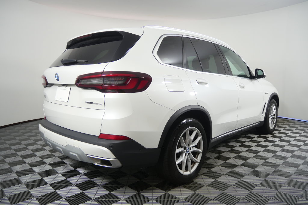 Used 2022 BMW X5 xDrive45e w/ Executive Package AWD/4WD image 4