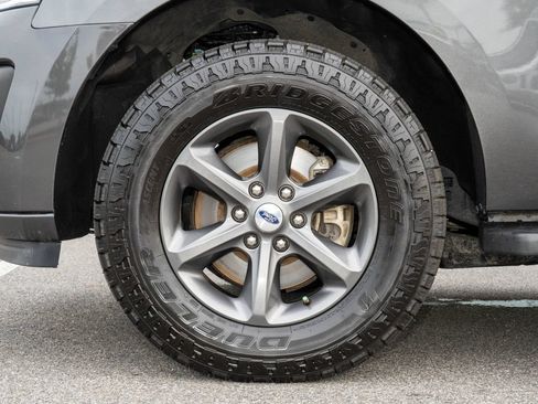 Used 2021 Ford Expedition XLT w/ FX4 Off-Road Package AWD/4WD image 28