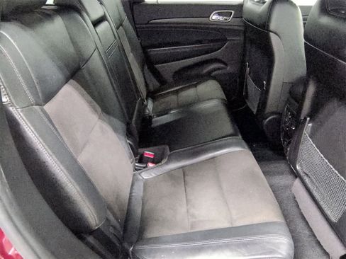 Certified 2021 Jeep Grand Cherokee Laredo X image 21