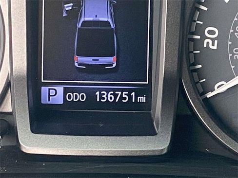 Used 2020 Toyota Tacoma TRD Off-Road image 33