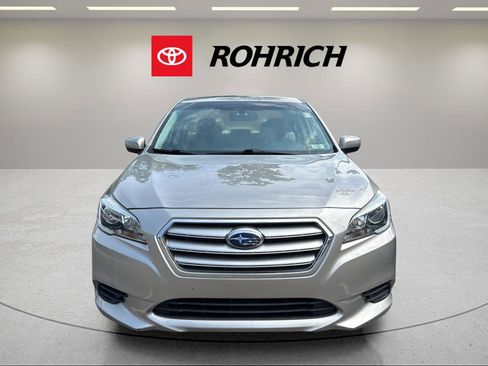 Used 2016 Subaru Legacy 2.5i Premium w/ Moonroof Package AWD/4WD image 2