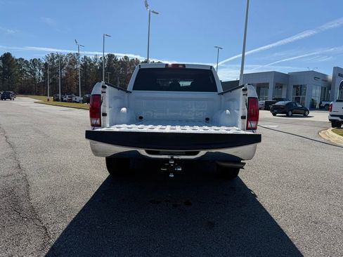 Used 2021 RAM 1500 Classic SLT image 23