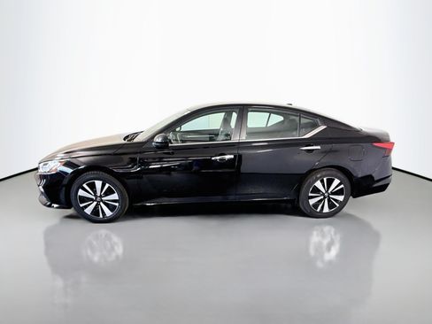 Used 2022 Nissan Altima 2.5 SV FWD image 6