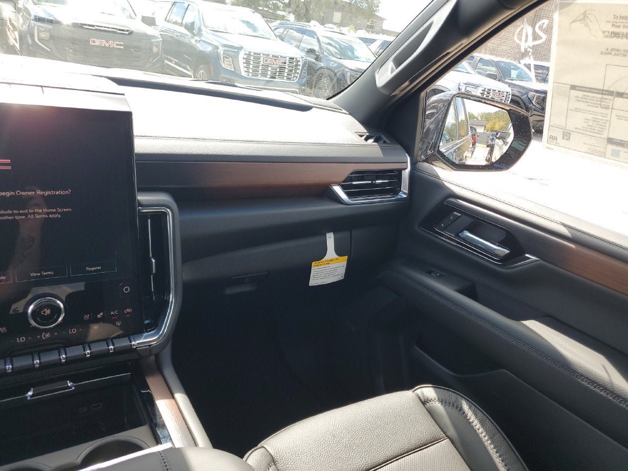 New 2027 GMC Yukon Denali w/ Denali Reserve Package AWD/4WD image 15