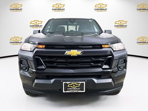 Used 2024 Chevrolet Colorado LT w/ LT Convenience Package image 2