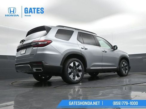 New 2026 Honda Pilot Touring image 41