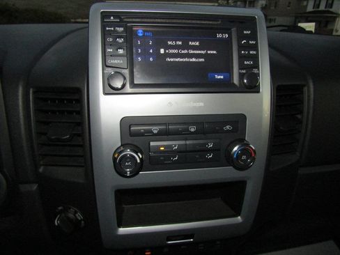 Used 2014 Nissan Titan PRO-4X image 18