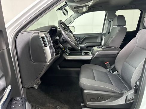 Used 2018 Chevrolet Silverado 1500 LT w/ Redline Edition image 11