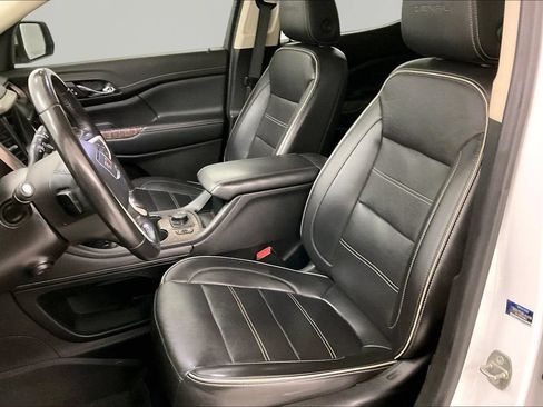 Used 2021 GMC Acadia Denali w/ Denali Ultimate Package AWD/4WD image 19