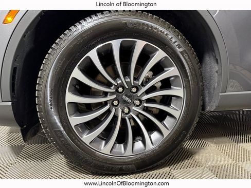 Used 2023 Lincoln Aviator Reserve w/ Elements Package Plus AWD/4WD image 24