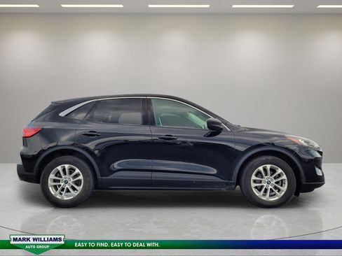 Certified 2022 Ford Escape SE w/ Convenience Package FWD image 2