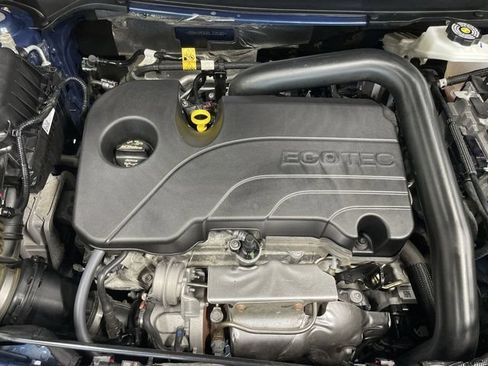 Used 2025 Chevrolet Equinox LT w/ Convenience Package II AWD/4WD image 30