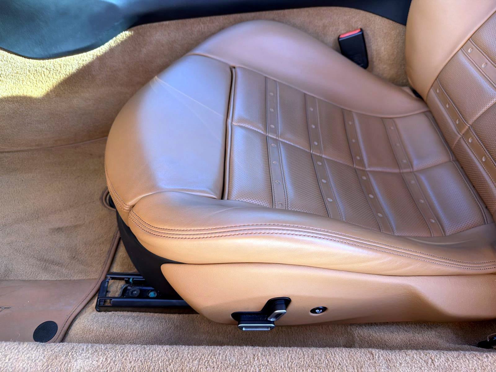 Used 2019 Ferrari Portofino RWD image 17