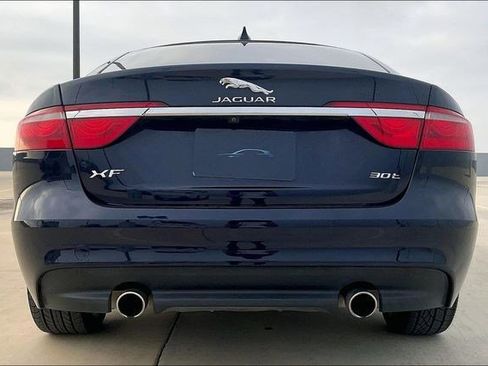 Used 2019 Jaguar XF Prestige image 5