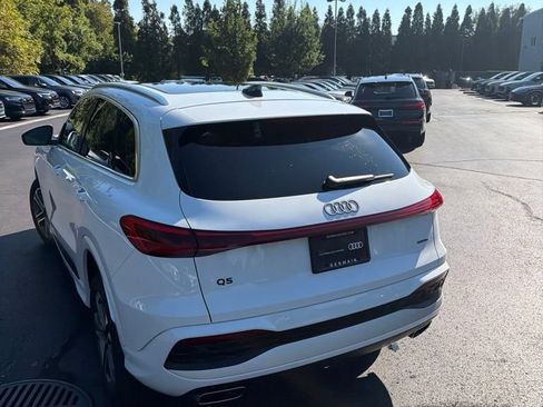 Certified 2025 Audi Q5 Premium w/ Convenience Package AWD/4WD image 7