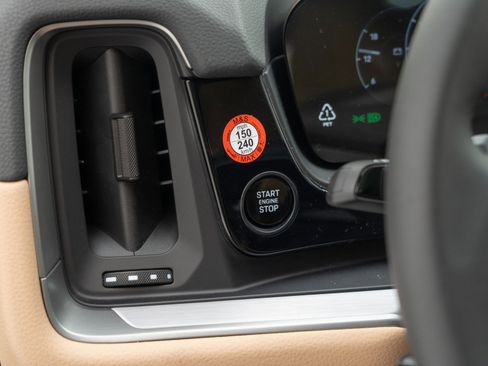 New 2026 Porsche Cayenne Coupe image 28