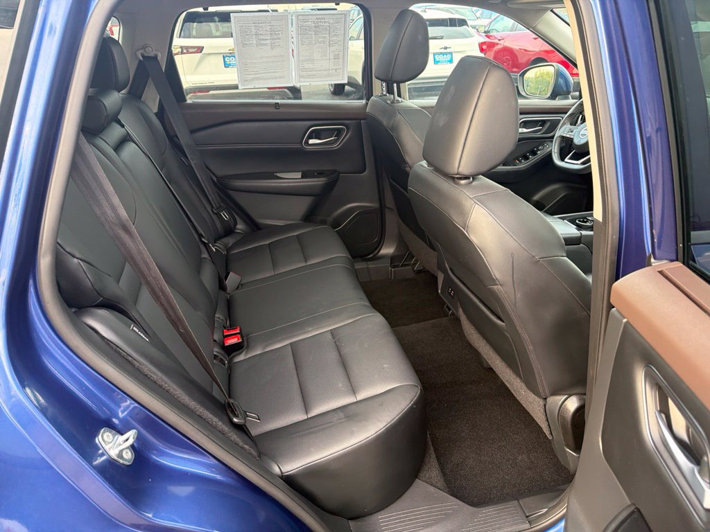 Used 2021 Nissan Rogue SV w/ Premium Package AWD/4WD image 12