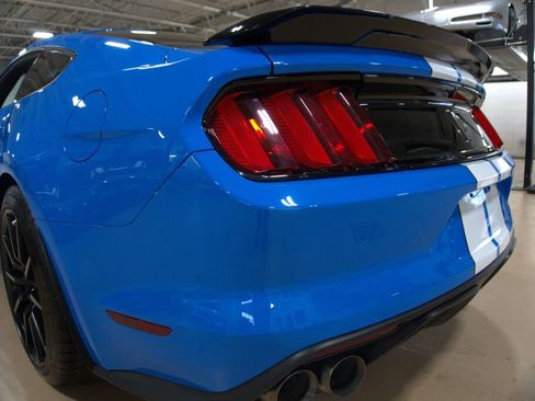 Used 2017 Ford Mustang Shelby GT350 w/ Electronics Package image 21