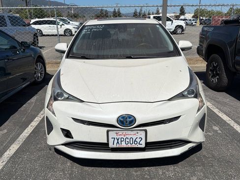 Used 2017 Toyota Prius Four w/ Premium Convenience Package FWD image 3