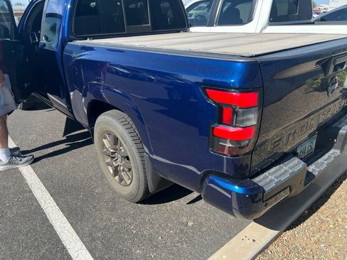 Certified 2022 Nissan Frontier SV RWD image 4