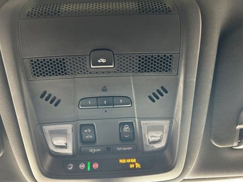 Used 2020 Cadillac XT6 Premium Luxury w/ LPO, Floor Liner Package image 12