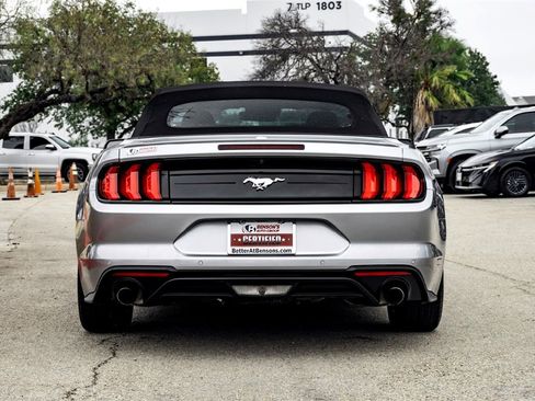 Used 2023 Ford Mustang Premium image 6
