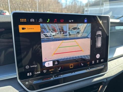 New 2026 Volkswagen Tiguan SE image 16