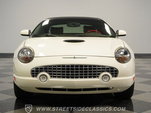 Used 2002 Ford Thunderbird image 17