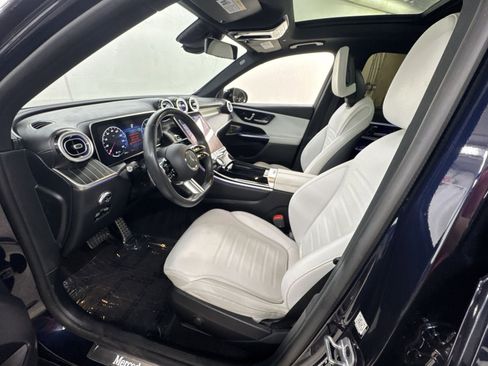 Used 2023 Mercedes-Benz GLC 300 4MATIC image 16