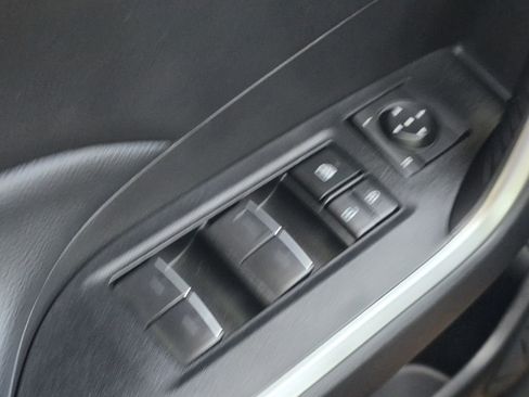 Used 2022 Toyota RAV4 XLE w/ Convenience Package FWD image 23