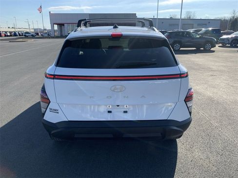 Used 2024 Hyundai Kona SEL image 7