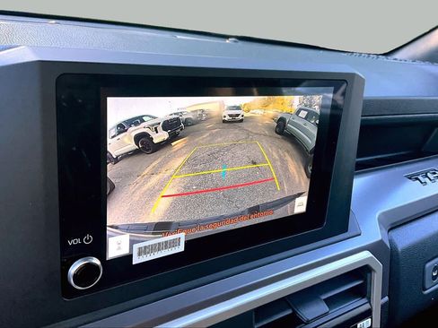 Certified 2026 Toyota Tacoma SR5 AWD/4WD image 27