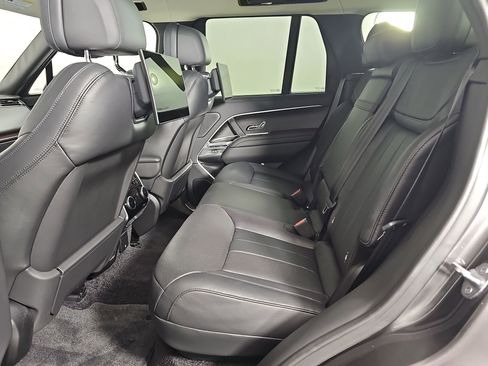 Used 2023 Land Rover Range Rover First Edition image 12