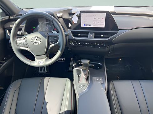 Used 2024 Lexus UX 250h F Sport AWD/4WD image 9