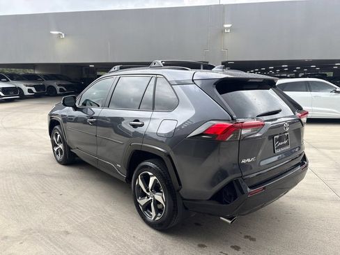 Used 2025 Toyota RAV4 SE w/ Weather & Moonroof Package AWD/4WD image 8