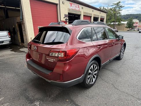 Used 2017 Subaru Outback 2.5i Limited AWD/4WD image 5