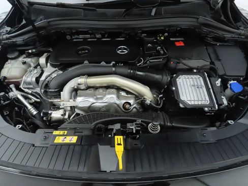 Certified 2025 Mercedes-Benz GLA 250 image 29