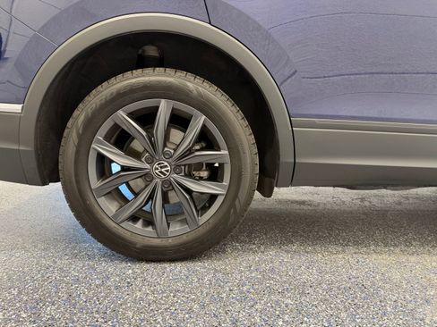 Certified 2023 Volkswagen Tiguan SE FWD image 13