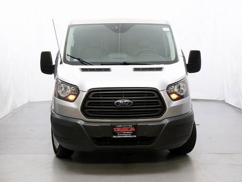 Used 2018 Ford Transit 250 Base image 5