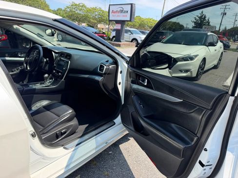 Used 2016 Nissan Maxima 3.5 SV FWD image 16