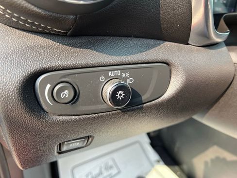 Used 2023 Chevrolet Blazer LT w/ Convenience Package image 28