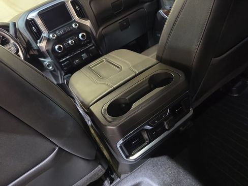 Used 2021 GMC Sierra 1500 SLT w/ SLT Convenience Package AWD/4WD image 23