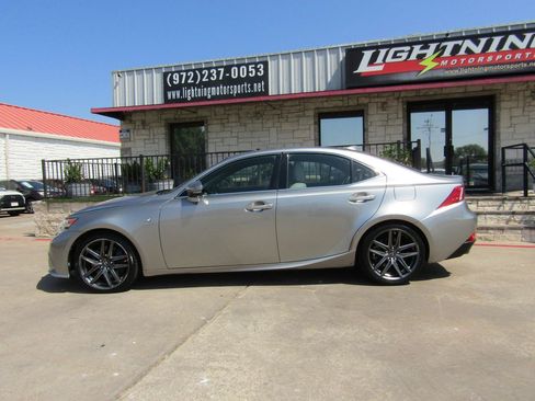 Used 2016 Lexus IS 200t w/ F Sport Package RWD image 2
