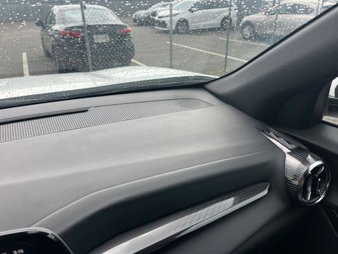 Used 2025 Chevrolet Equinox LT FWD image 35