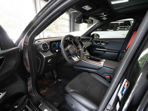 Used 2025 Mercedes-Benz GLC 43 AMG 4MATIC image 8