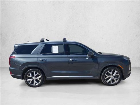 Used 2022 Hyundai Palisade Limited image 4