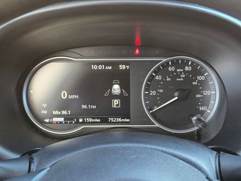 Used 2019 Nissan Kicks SV image 24