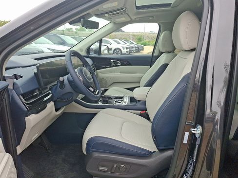 New 2026 Kia Carnival SX Prestige image 9