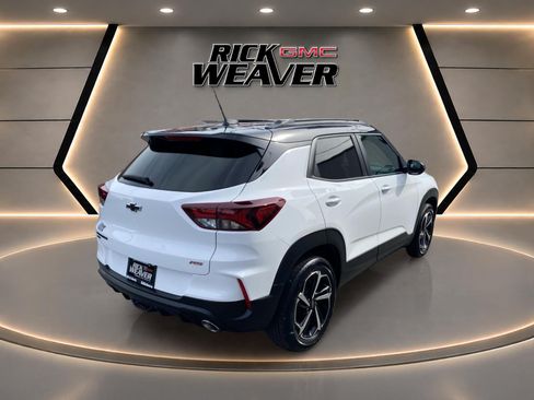 Certified 2023 Chevrolet TrailBlazer RS w/ Technology Package AWD/4WD image 6