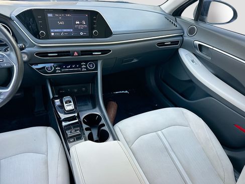 Used 2022 Hyundai Sonata SEL w/ Convenience Package FWD image 18